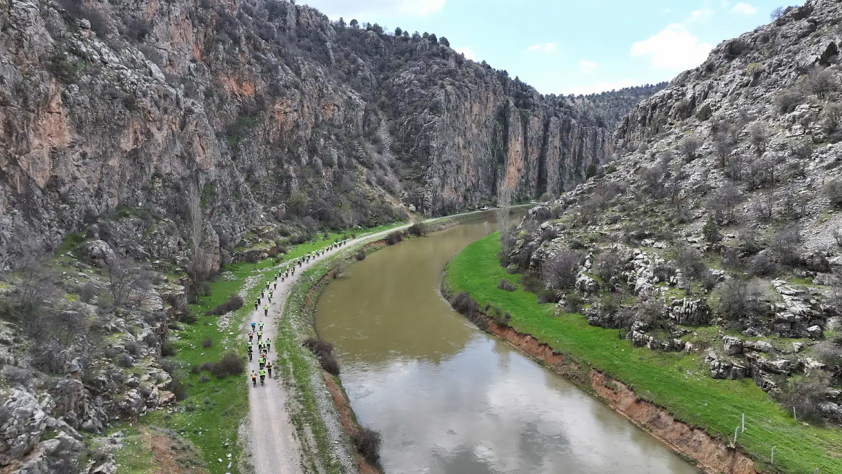 Konya'da bisikletseverlerden 55 kilometrelik doğa turu!