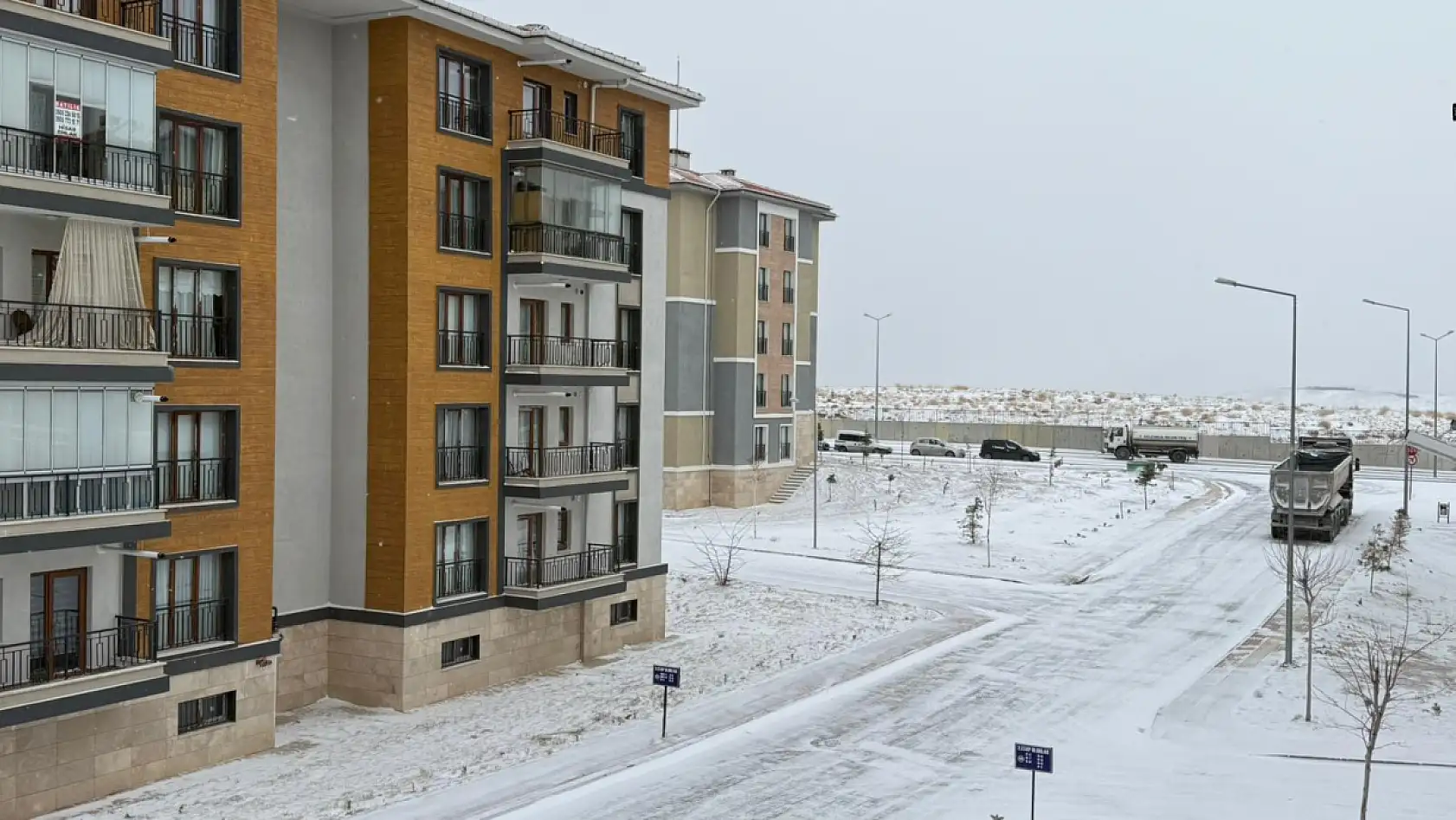 Konya yeni yılın ilk sabahına kar sürpriziyle uyandı!