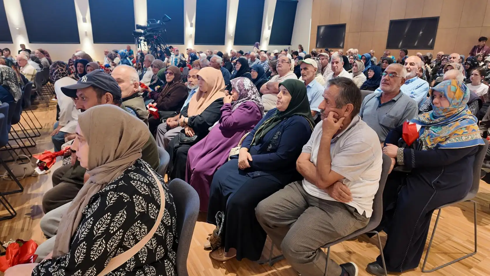 Konya'da Vefa Umresi heyecanı! Kutsal topraklara gidecek isimler belli oldu