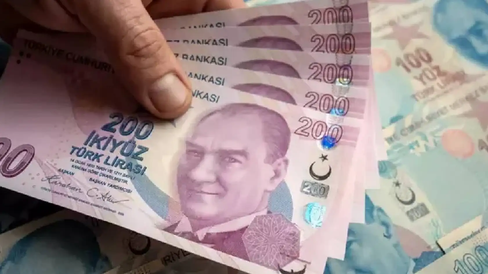 100 bin TL'ye kadar çıkıyor! Faiz ödetmeyecek kredi kampanyaları açıklandı