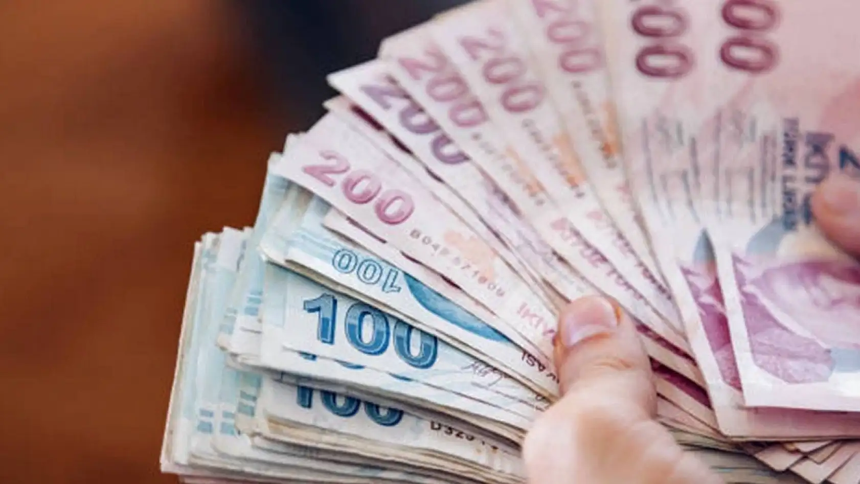 100 bin TL'ye kadar çıkıyor! Faiz ödetmeyecek kredi kampanyaları açıklandı