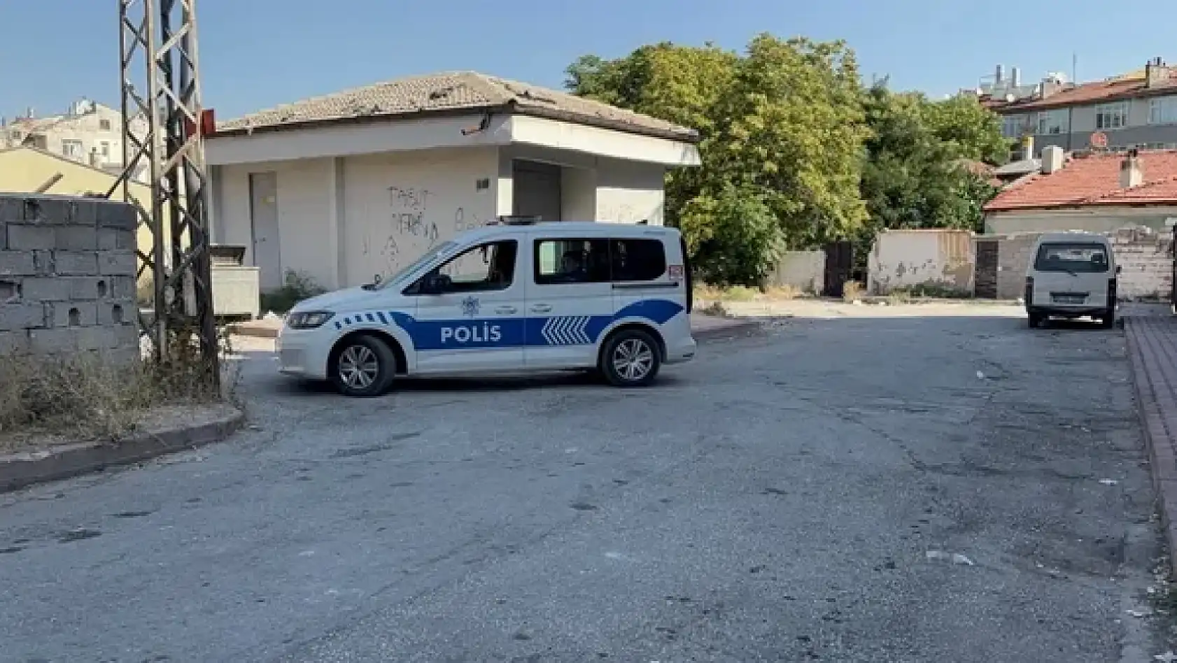 Konya'da karı koca kavgası kanlı bitti! Kocasını göğsünden bıçakladı...