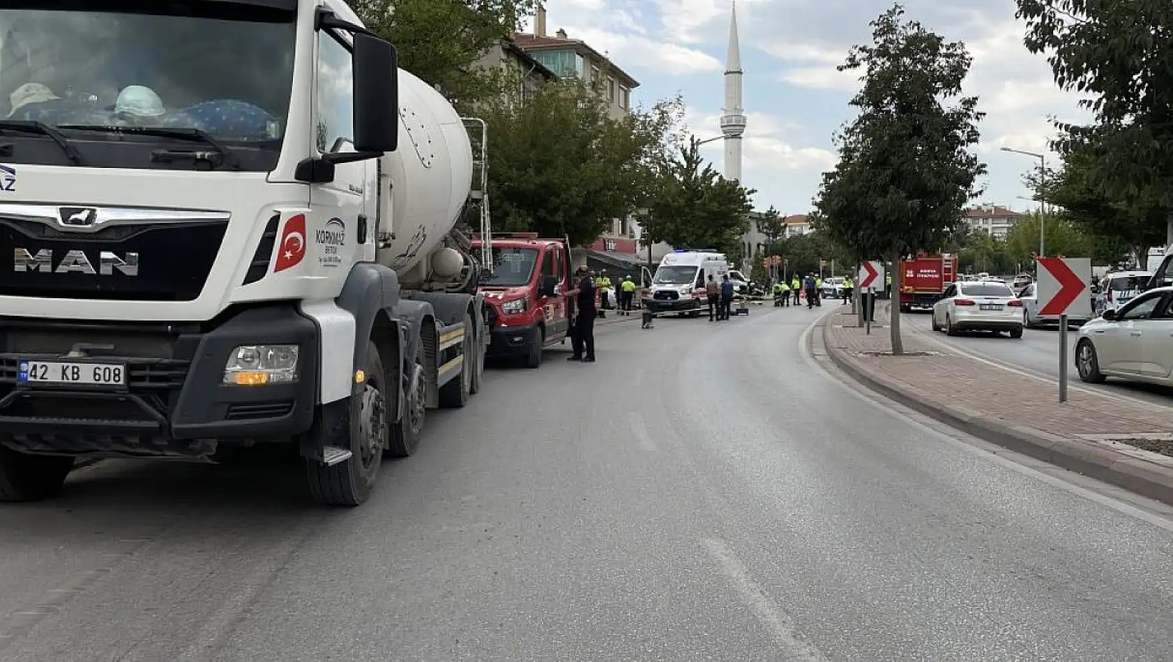 Son dakika! Konya'da yaşlı bisiklet sürücüsü beton mikserinin altında feci şekilde can verdi!