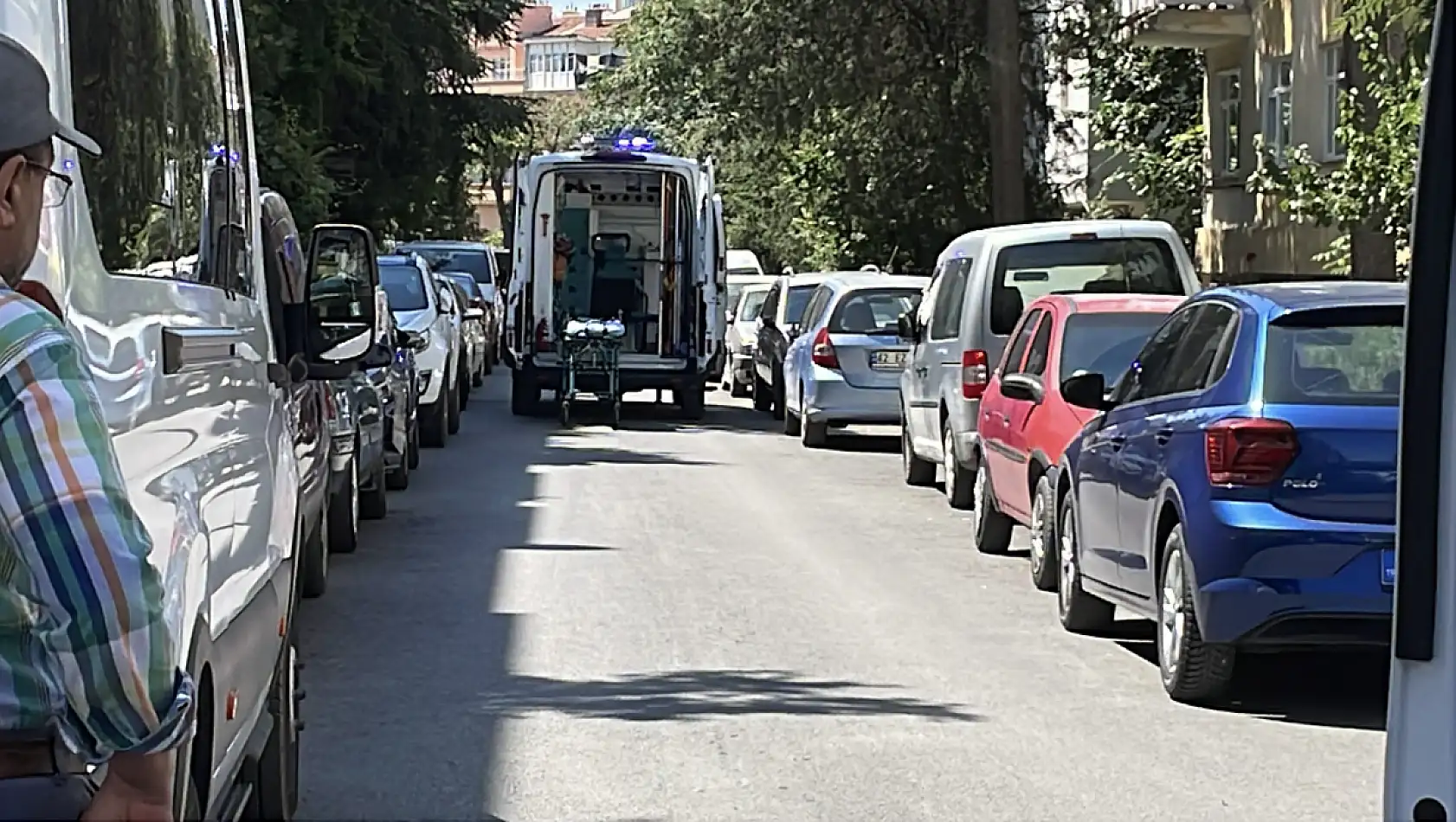 Konya'da apartmanda kan aktı: Kiracı tartıştığı yöneticiyi bıçakladı!