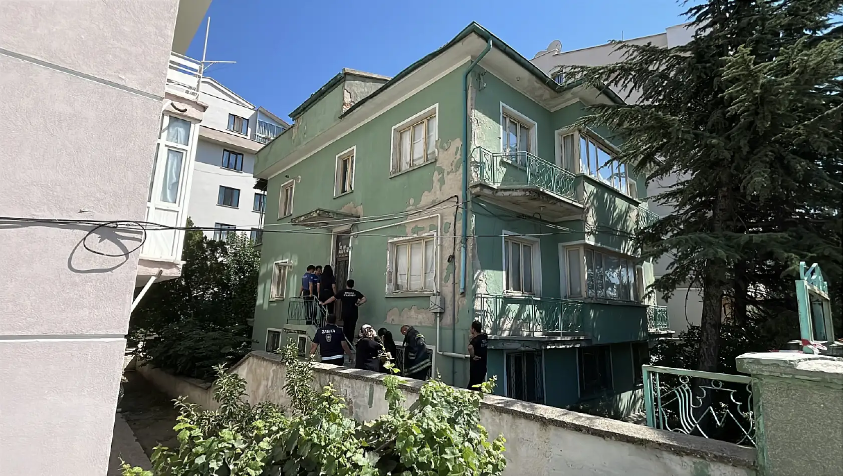 Konya'da mahalleyi karıştıran ihbar! Ekipler kapıya dayandı ama...