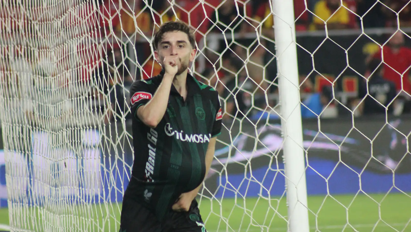Konyaspor'da genç kanat oyuncusu sahalara döndü