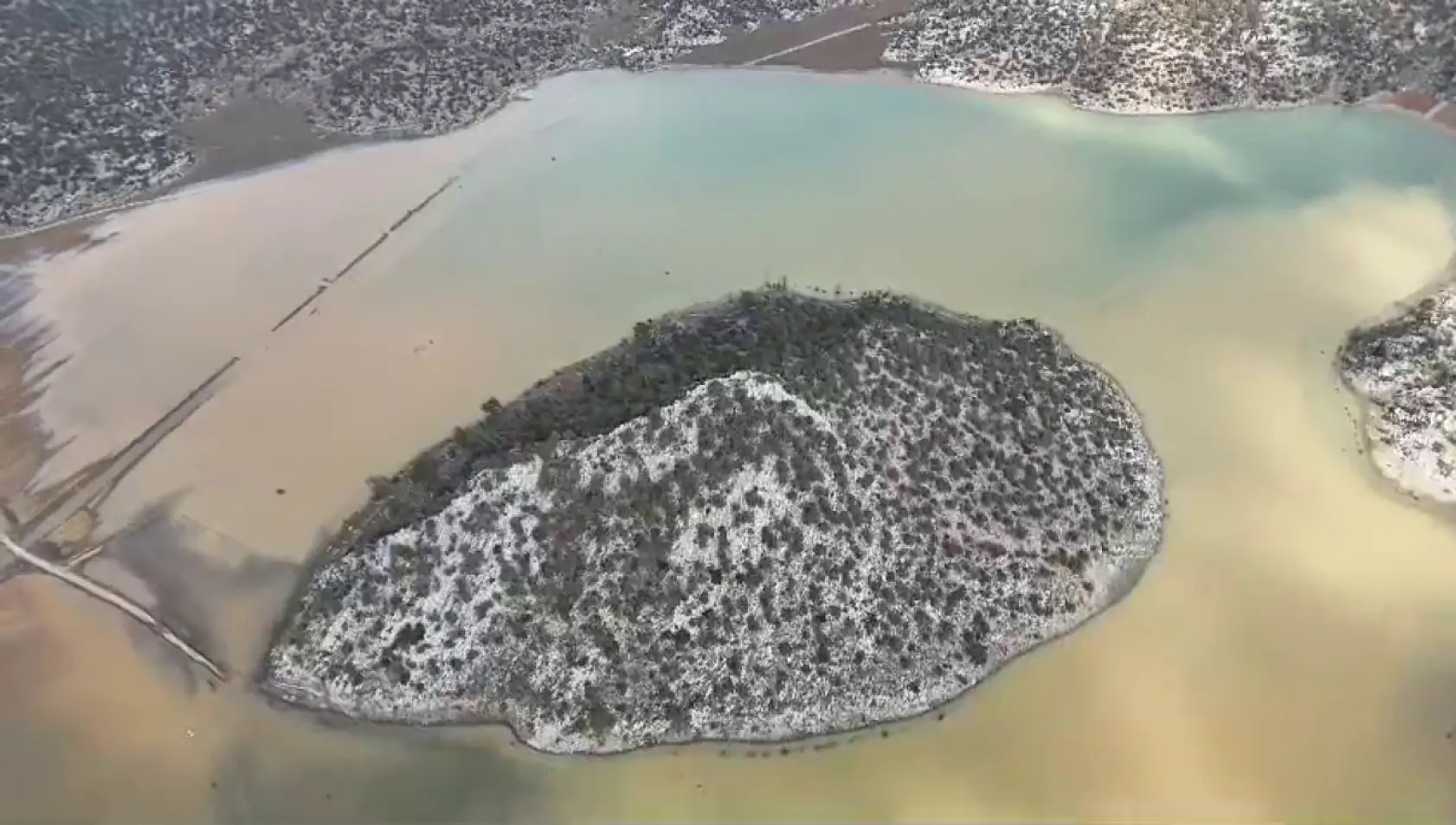Konya'da 45 yıl sonra gelen bereket! Adı kuru kendi göl oldu!