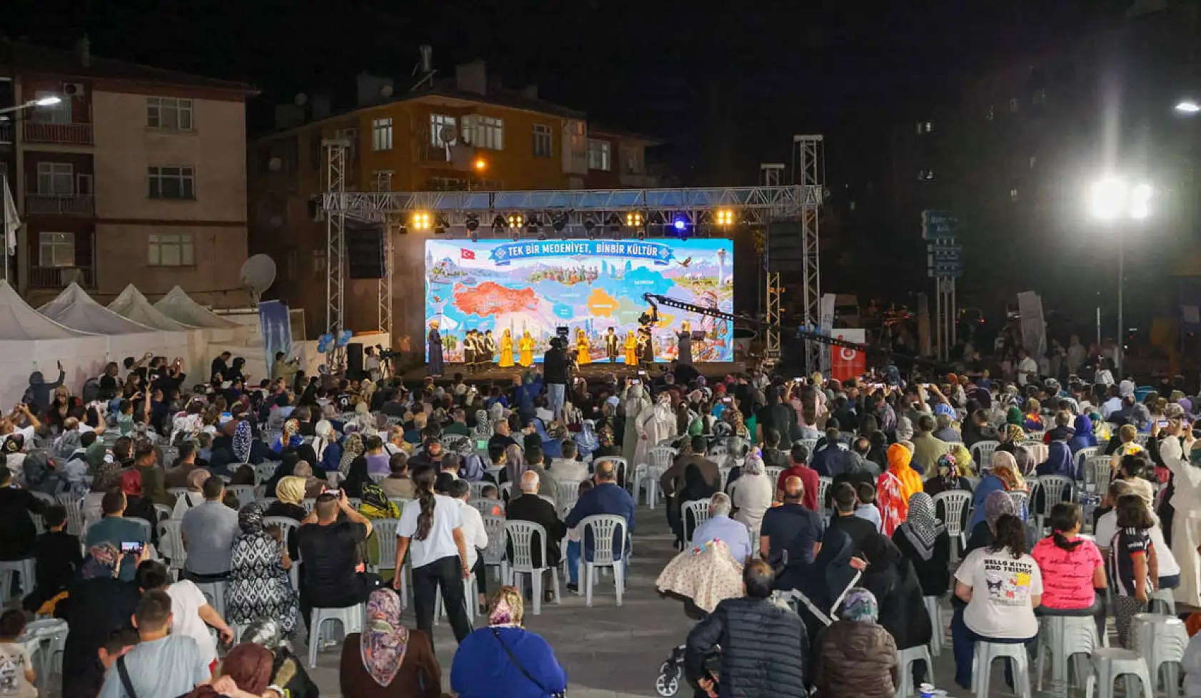 Konya'da Hatice Hatun Külliyesi'nde mezuniyet heyecanı!