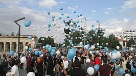 Konya'da DMD hastası Toprak Kaan için gökyüzüne balonlar bırakıldı