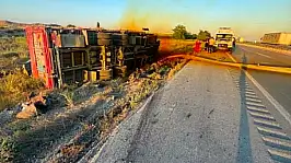 Konya'da kontrolden çıkan kamyon devrildi: 1 yaralı