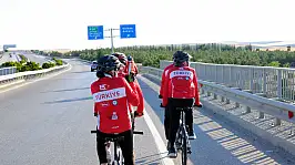 Konya'dan Ankara'ya demokrasi için pedal çevirdiler!