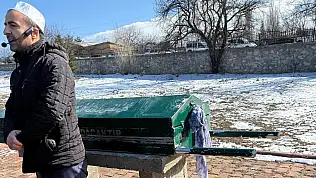 Kas ailesinin acı günü! Nebahat Kas son yolculuğuna uğurlandı