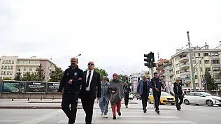 Konya'da örnek uygulama! Zabıta personeli görme engelliler için sahaya çıktı