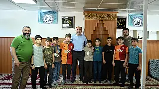Konyalı çocukların Kur'an sevgisi Başkan Altay'ı duygulandırdı