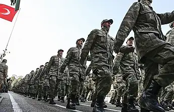 Askerliğe yeni düzenleme geliyor! Bakan açıkladı...