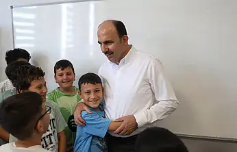 Başkan Altay'dan gençlerin eğitim yolculuğuna tam destek!