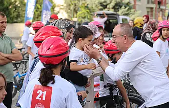 Çocukların bisiklet heyecanı Meram sokaklarını şenlendirdi!