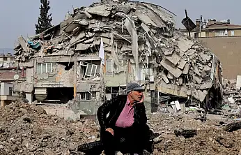 Derinden sarsan afetin izleri hala acıtıyor! Cenazesi olmayan yaslar ve hukuk mücadelesi…