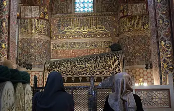 Dünyanın gözü Konya'da! Mevlana Müzesi ziyaretçi rekoru kırıyor