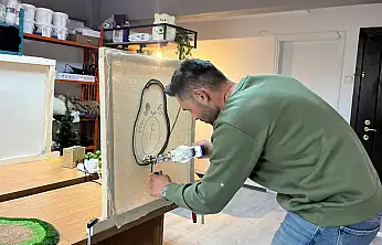 Eğitimini Konya'da aldı, Eskişehir'in tek ustası oldu