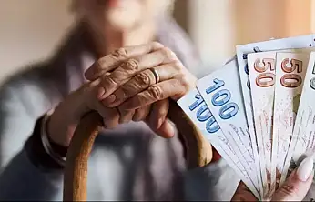 Emekli maaşı asgari ücrete mi eşitlenecek? Yeni teklif Meclis'te!
