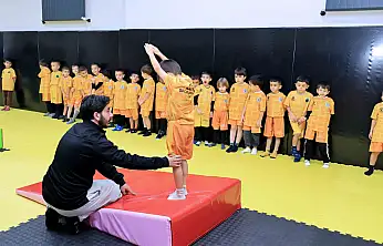 Karatay Kış Spor Okulları'nda 13 Branşta 1669 Öğrenci Eğitim Alıyor