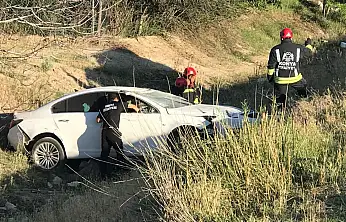 Konya-Adana yolunda feci kaza! Refüje çarpan otomobilin tekeri koptu!