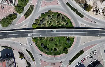 Konya'da 2 üst geçit yenilendi! Ulaşım artık daha konforlu ve güvenli