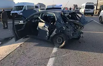 Konya'da 3 araç birbirine girdi! Öğretmen yaralandı