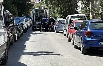 Konya'da apartmanda kan aktı: Kiracı tartıştığı yöneticiyi bıçakladı!
