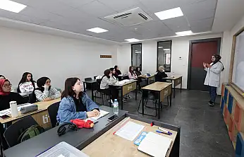 Konya'da gençlere eğitim desteği sürüyor! LİMA'da yeni dönem başladı