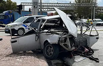 Konya'da kavşakta can pazarı! 4 kişi yaralandı, acı haber geldi