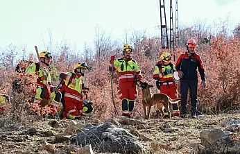 Konya'da kayıp alzheimer hastası için 150 personel sahada!