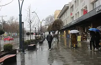 Konya'da o iki güne dikkat! Sıcaklıklar düşüyor gök gürültülü sağanak geliyor!