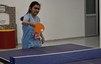 Konya'da özel gereksinimli öğrenciler yaz okulunda hem eğleniyor hem öğreniyor