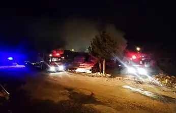 Konya'da sanayide korkutan yangın! Alevler sıçradı