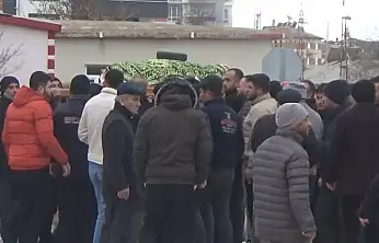 Konya'da silahlı kavgada ölen genç aylar önce kaybettiği babasının yanına defnedildi