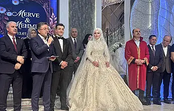 Konya'da siyaset ve iş dünyasını buluşturan düğün gerçekleşti
