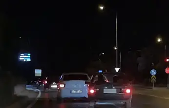 Konya'da trafikte dehşet saçan sorumsuzluk! İnsanların canını hiçe saydı