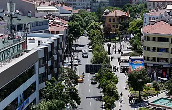 Konya'da ulaşım altyapısına güçlü dokunuş: O cadde trafiğe hazır!