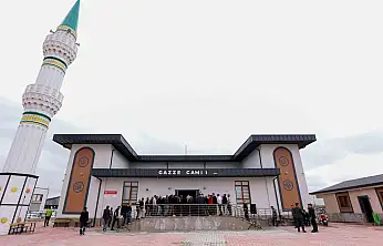 Konya'da yeni cami dualarla ibadete açıldı!