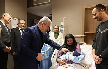 Konya'da yeni yılın ilk bebeği Alparslan bebek oldu