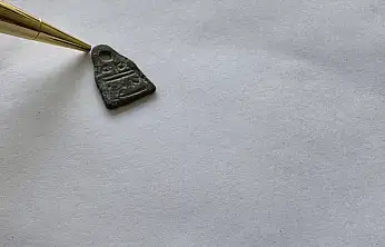 Konya'daki kazılarda bulundu! Bin yıllık muskadaki ters yazıların sırrı ne?