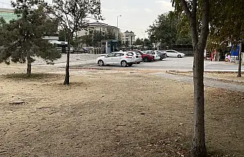 Konya'daki parkta 'kıskançlık' kavgası: 15 yaşındaki kızı bıçakladı!