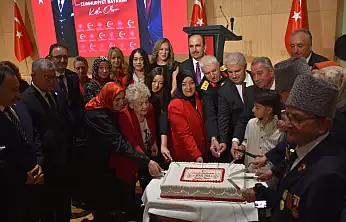 Konya Valiliği'nden 29 Ekim resepsiyonu: Sonsuza dek hür dalgalanacak!