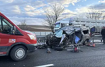Konya yolunda kaza: Refüje çarpan araca tır çarptı! 1 ölü