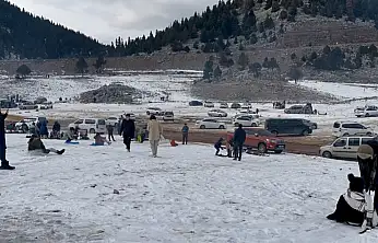 Konya yolunda kış keyfi: 'Burası bizim Uludağ'ımız!'
