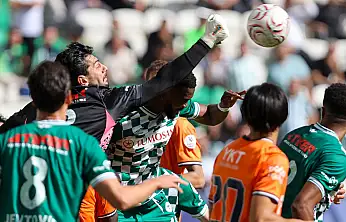 Konyaspor'da kaleci Bahadır'dan açıklama! İyi yerlere geleceğiz'