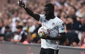Konyaspor, sol bek transferini bitirdi! Oyuncu yarın şehirde olacak