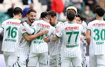 Konyaspor'un rakibi Göztepe! Yeni hocamızla kazanalım artık!